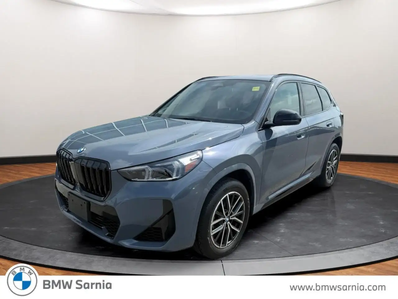 BMW X1 снимка BMW X1