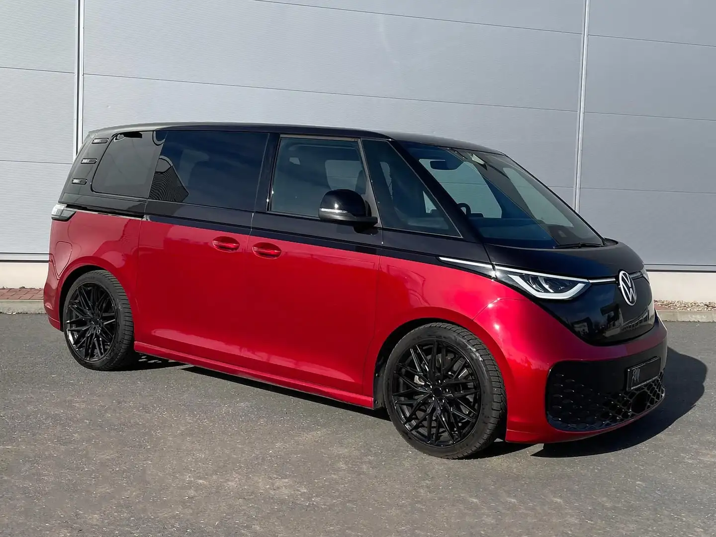 Volkswagen ID.Buzz KW Fahrwerk LM Felgen KLIMA PDC ACC DAB Rouge - 1