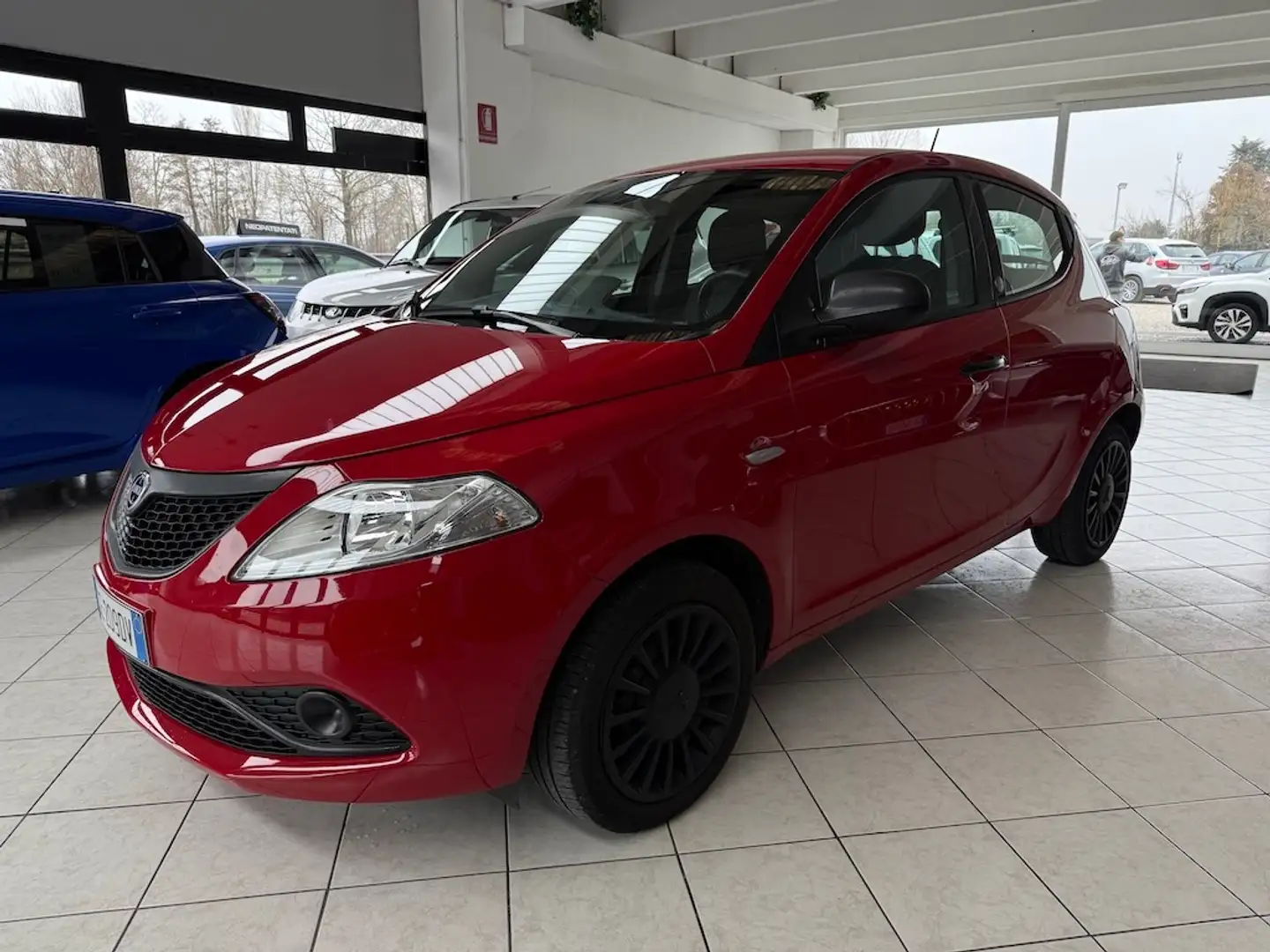 Lancia Ypsilon Ypsilon 1.0 hybrid OK NEOPATENTATI PREZZO VERO Rood - 1