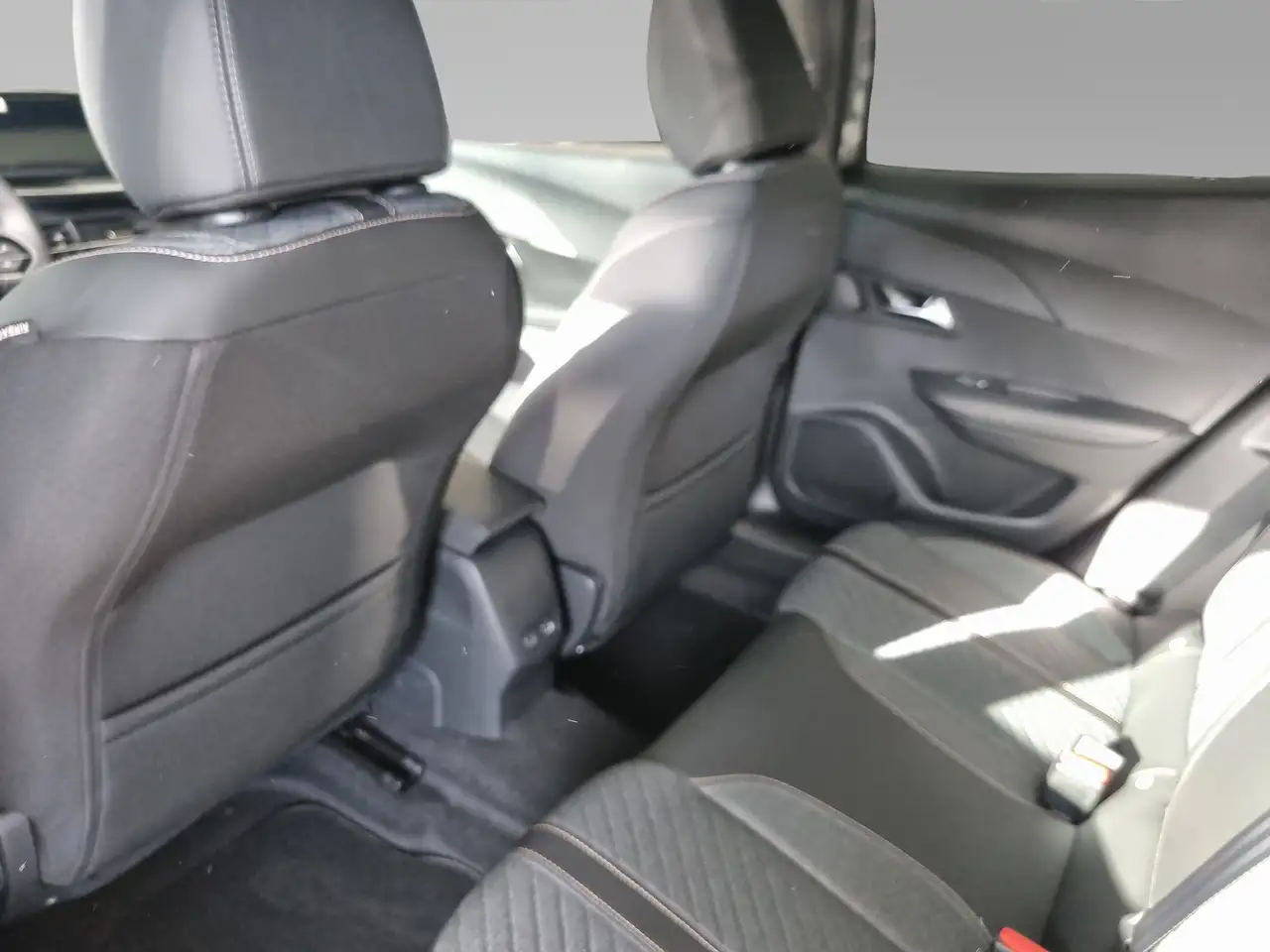 Peugeot 2008 1.2 puretech Allure s&s 100cv, миниатюра 12