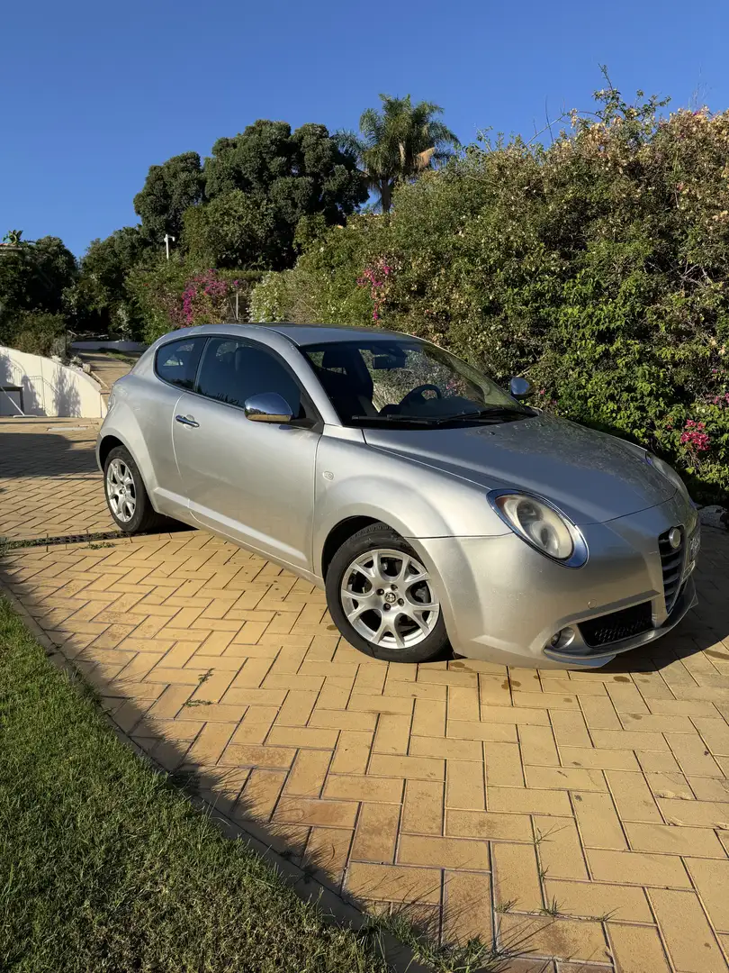 Alfa Romeo MiTo 1.3 jtdm-2 Distinctive s&s 95cv Argento - 2
