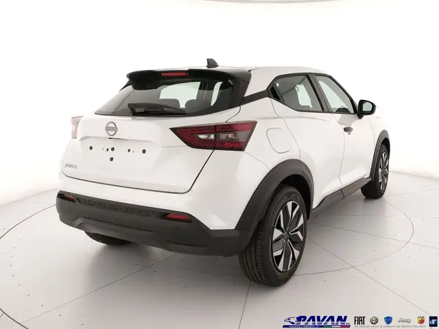Nissan Juke view 3