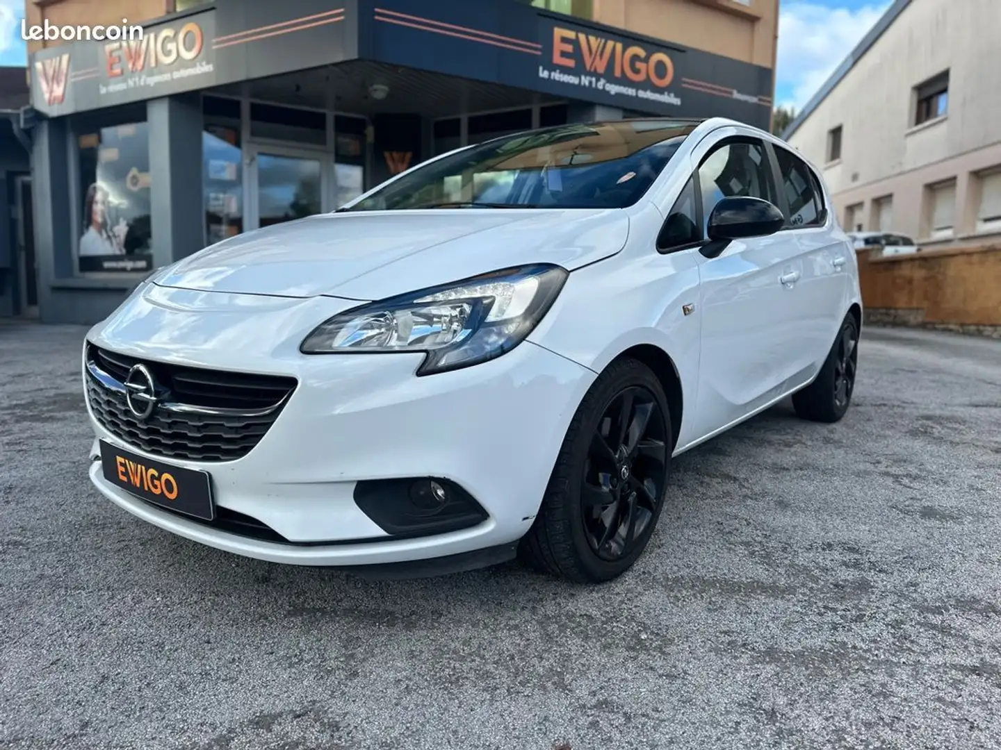 Opel Corsa 1.4 T BLACK EDITION 100ch Blanc - 1