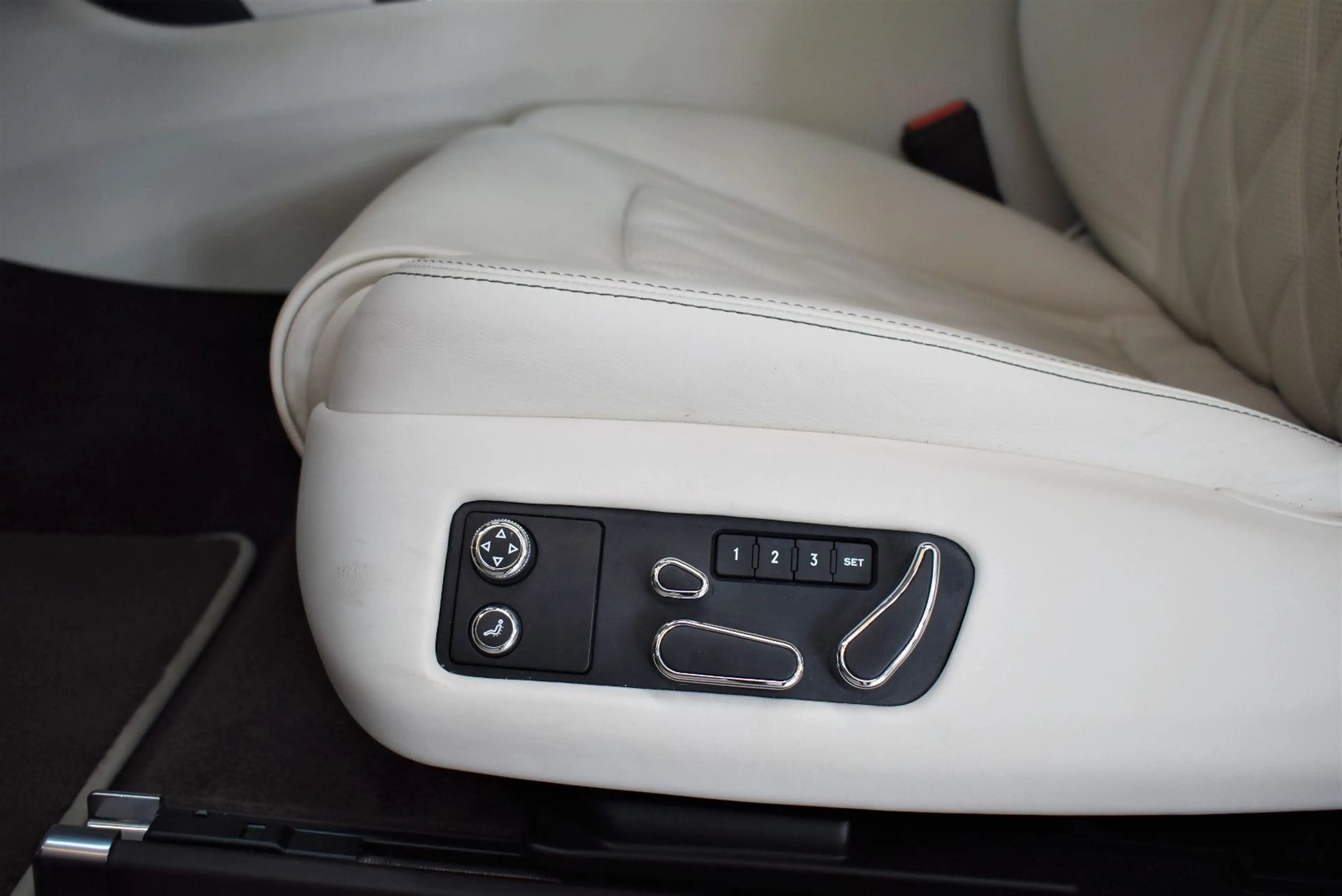 Bentley Continental GT 4.0 V8 4WD+Mulliner+Bi-Xenon+Cam — photo 14