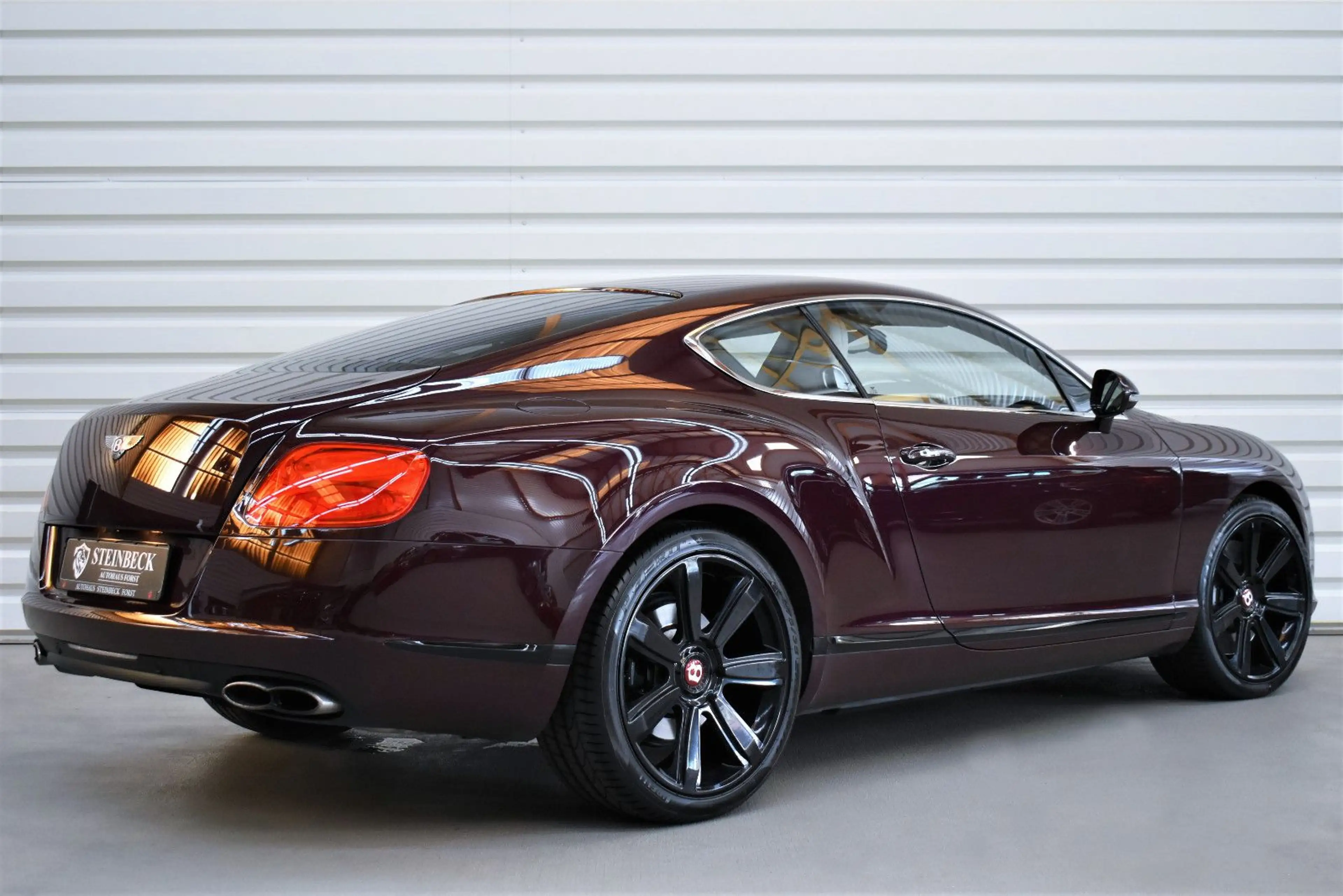 Bentley Continental GT 4.0 V8 4WD+Mulliner+Bi-Xenon+Cam — photo 4
