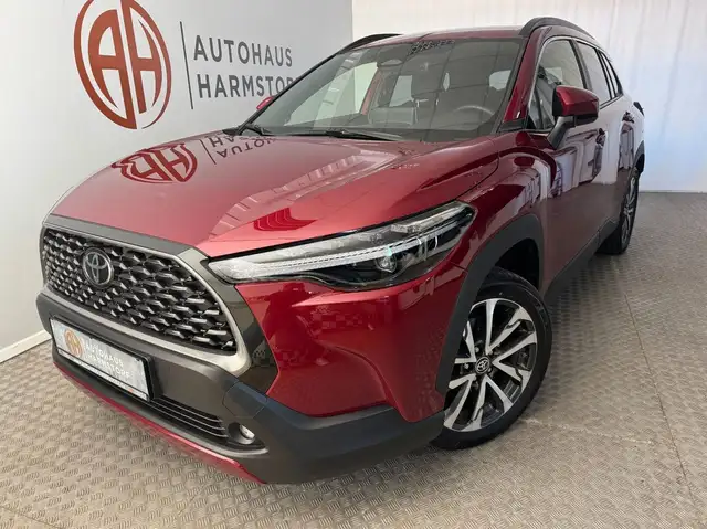 Toyota Corolla Cross AT*AHK*Navi*LED*8 fach bereift