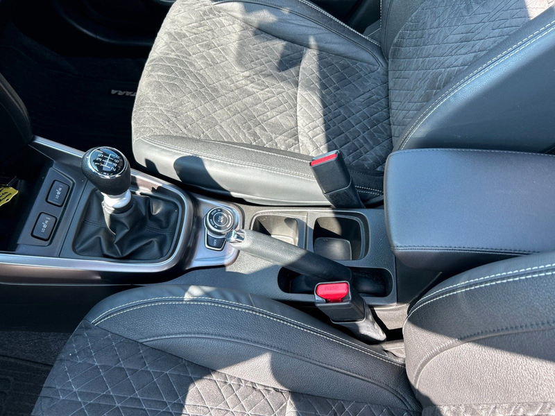 Suzuki Vitara 1.4 BOOSTERJET Hybrid Comfort+ Allgrip — photo 13