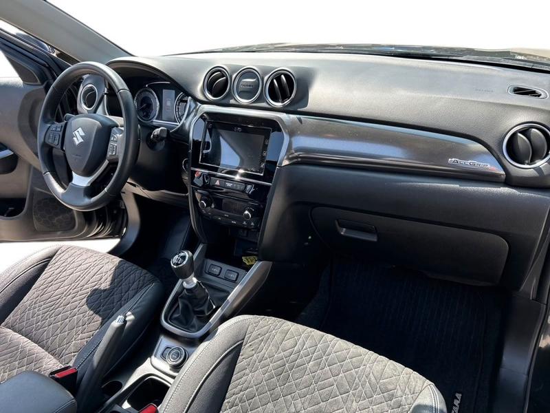 Suzuki Vitara 1.4 BOOSTERJET Hybrid Comfort+ Allgrip — photo 14