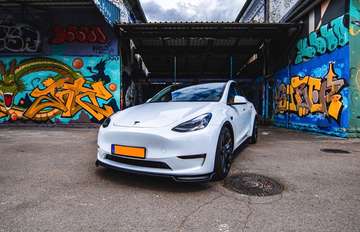 Model Y Performance Dual Motor AWD