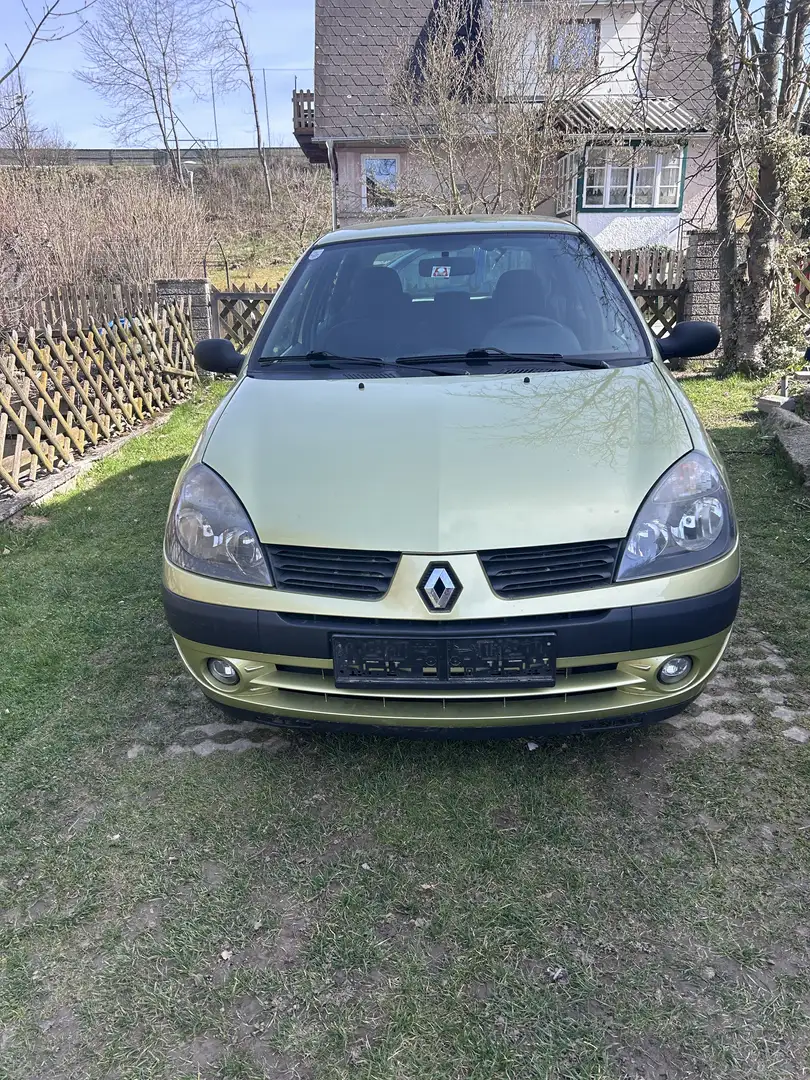 Renault Clio B - 1