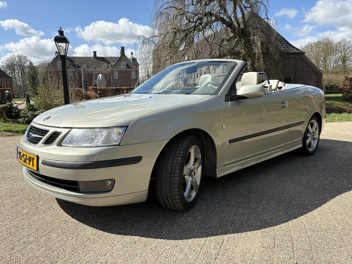 Saab 9-3 1.8t Vector 20Y Edition Grijs - 1
