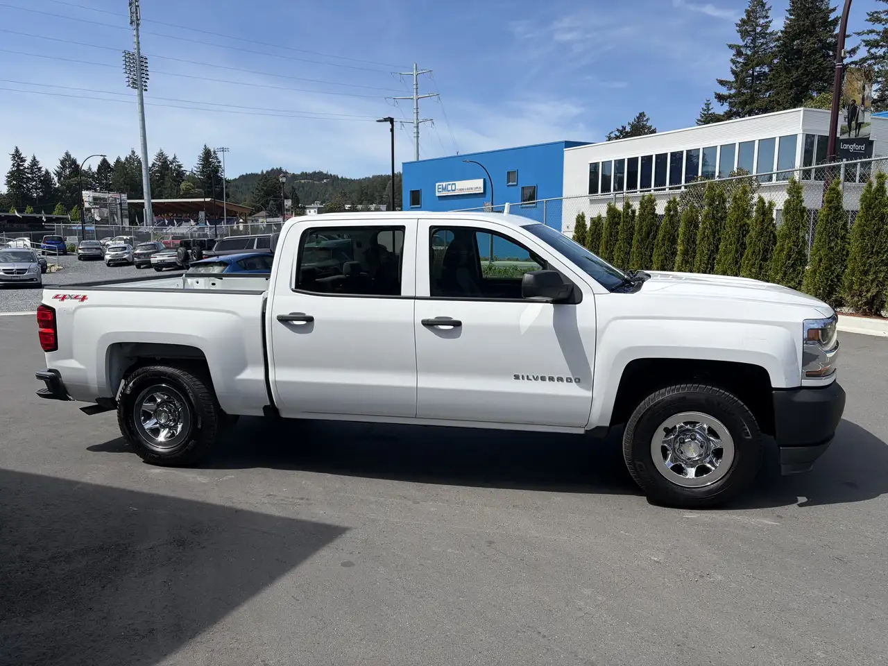 Chevrolet Silverado 1500 снимка Chevrolet Silverado 1500