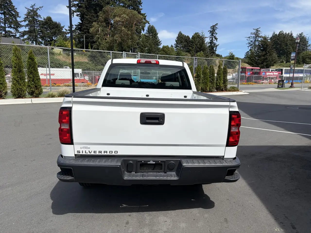 Chevrolet Silverado 1500 снимка Chevrolet Silverado 1500
