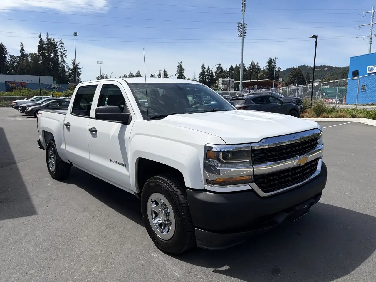 Chevrolet Silverado 1500 снимка Chevrolet Silverado 1500