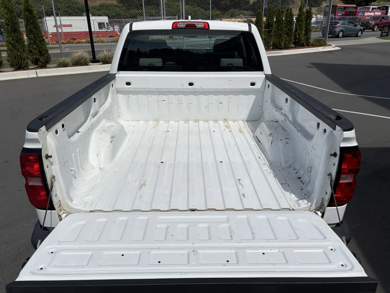 Chevrolet Silverado 1500 снимка Chevrolet Silverado 1500