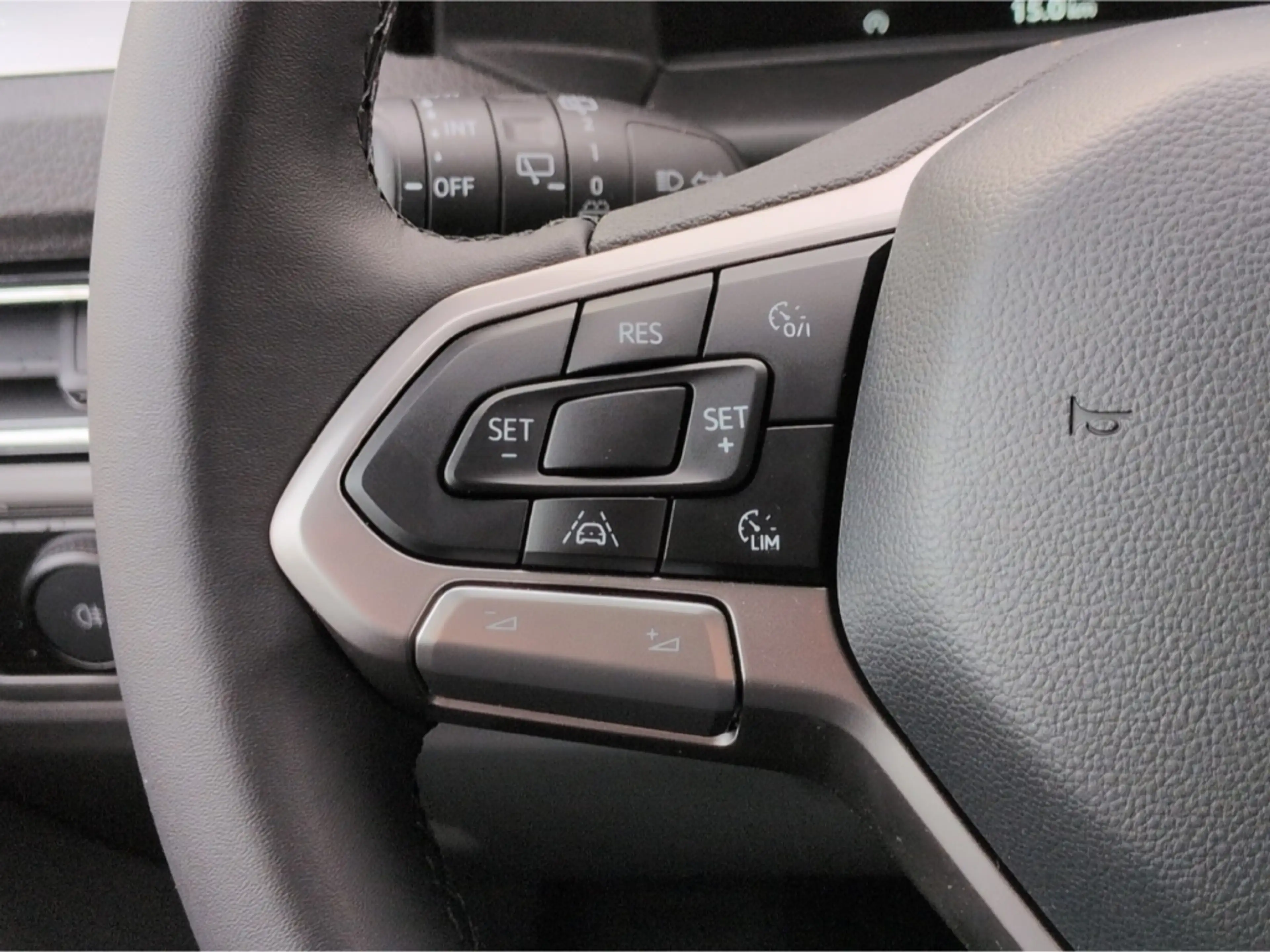 Volkswagen T7 Caravelle LR Life 9-Sitze TDI*DSG Tempo R-Kam — photo 14