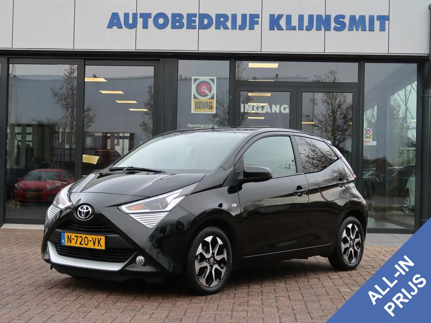 Toyota Aygo 1.0 VVT-i x-joy | app-connect | camera | climate c Zwart - 1