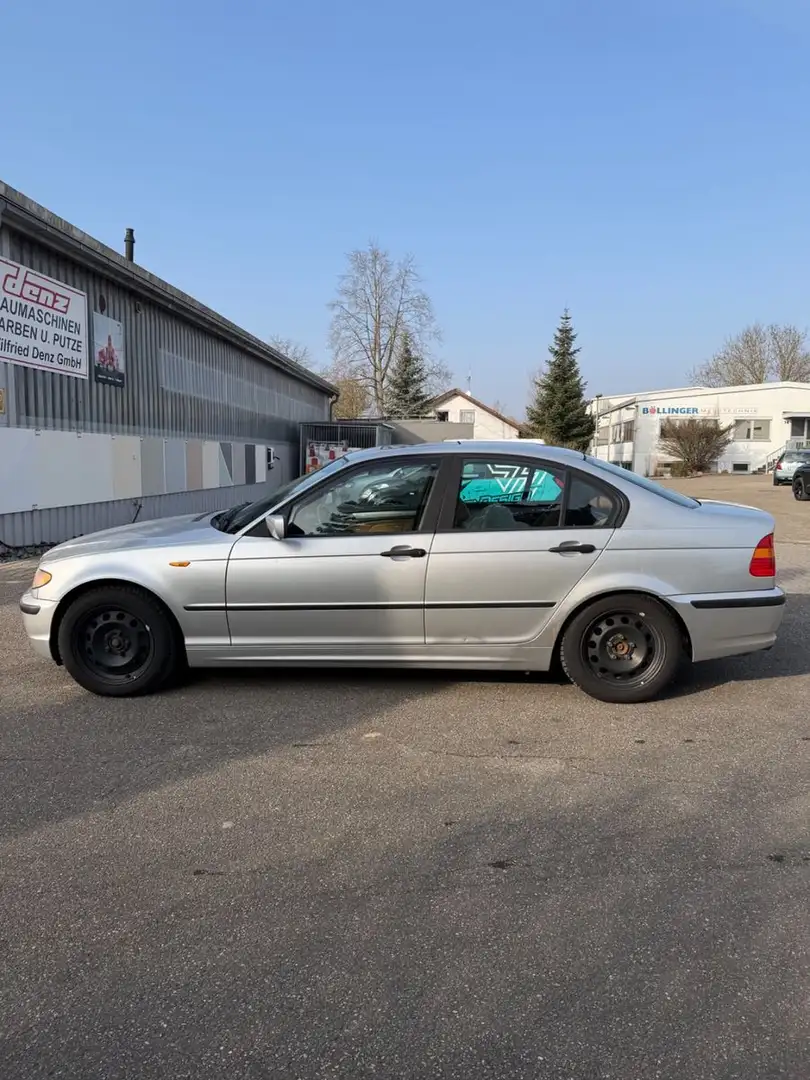 BMW 318 i Leder, Schiebedach, Alufelgen, TÜV, Scheckh Silber - 2