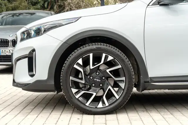 Kia Xceed view 9