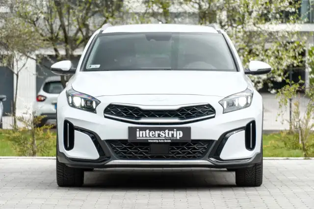 Kia Xceed view 2