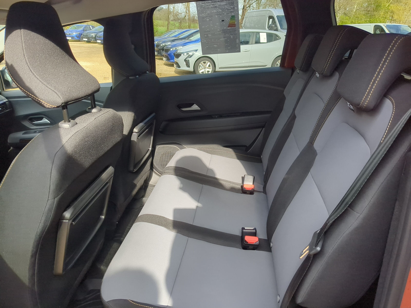 Dacia Jogger Hybrid 140 Extreme+ 5-Sitzer+SHZ+Navi+PDC+RFK — photo 10