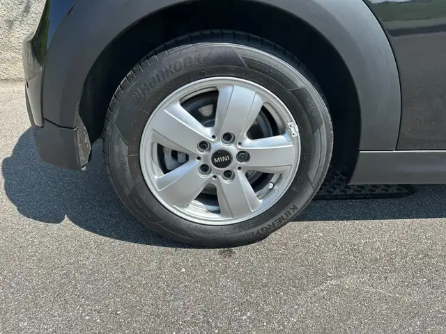 MINI Hatch view 13