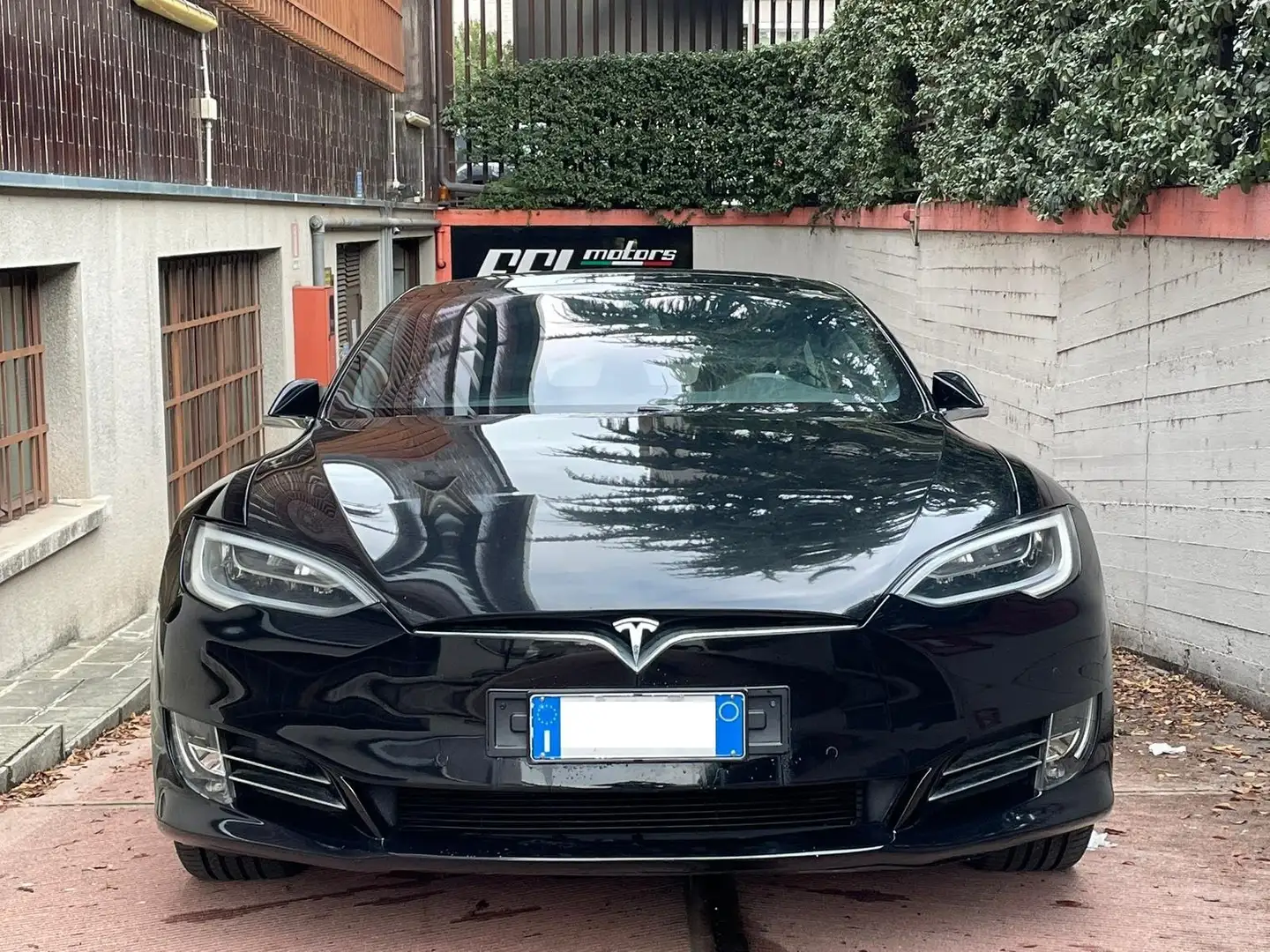 Tesla Model S Model S 100 D Schwarz - 1