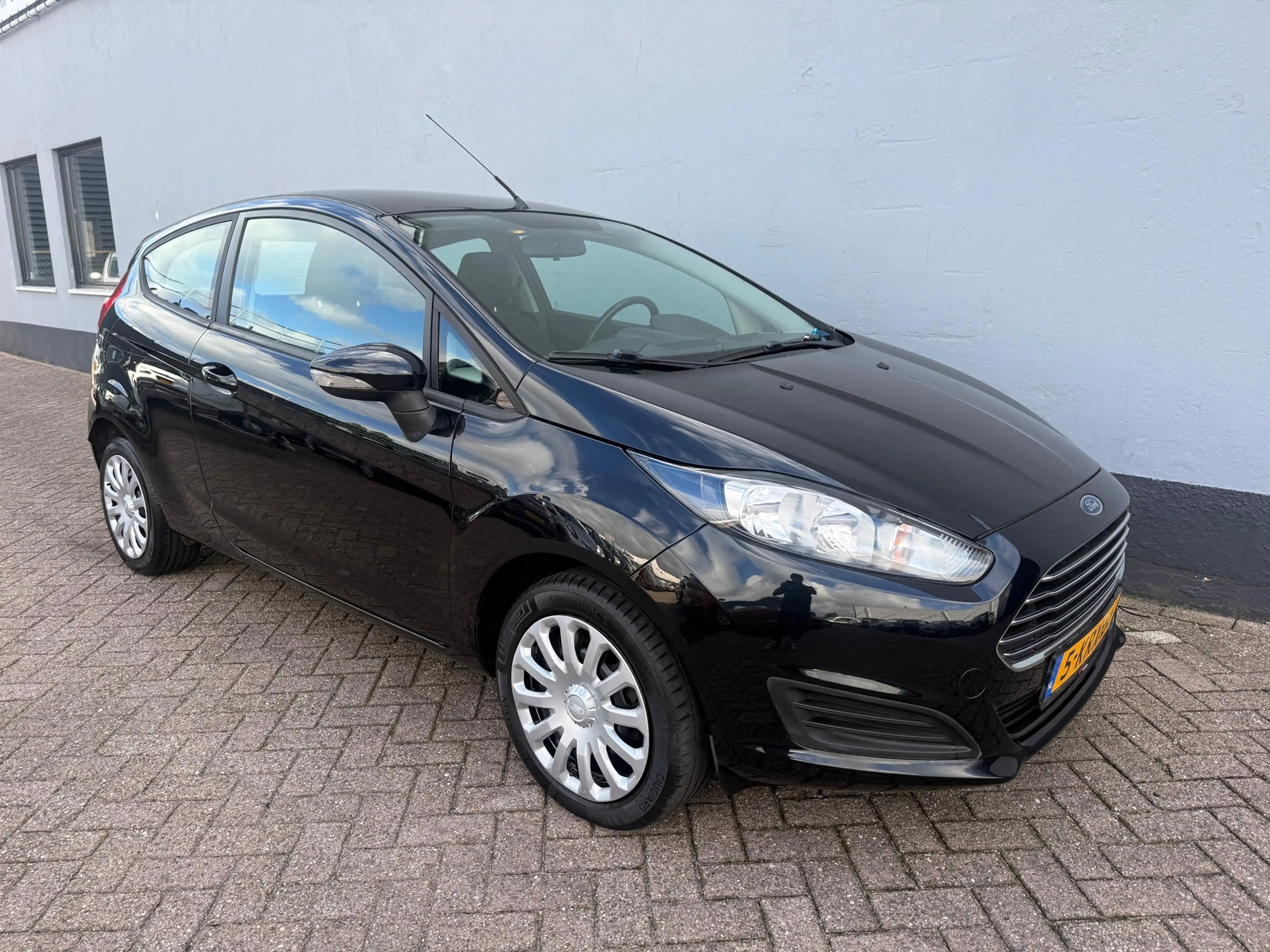 Ford Fiesta 1.0 Style - Airco - Volledig Onderhouden — photo 4