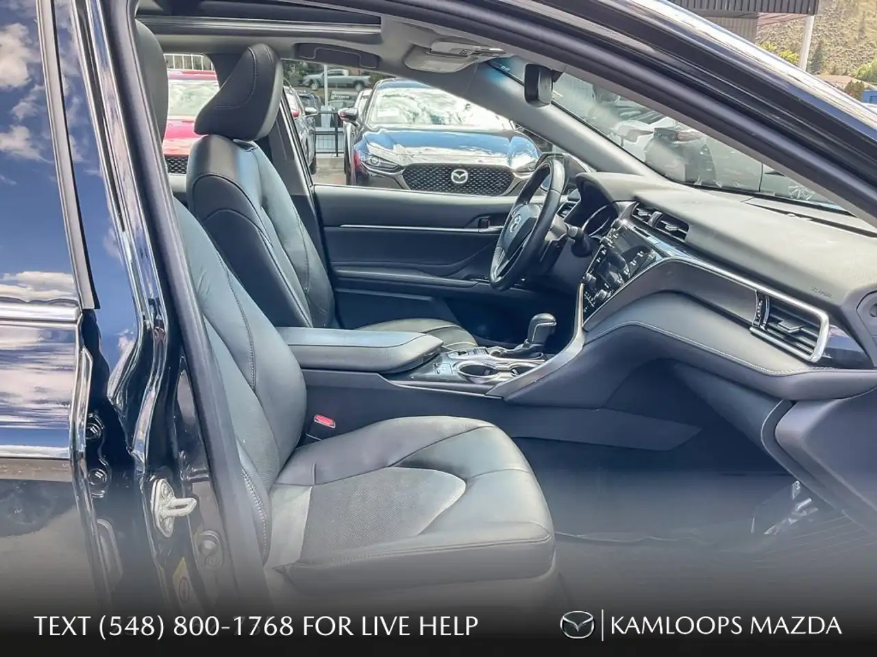 Toyota Camry снимка Toyota Camry