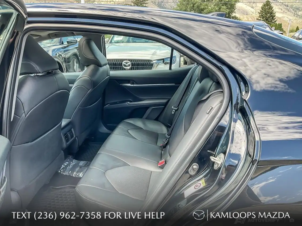 Toyota Camry снимка Toyota Camry