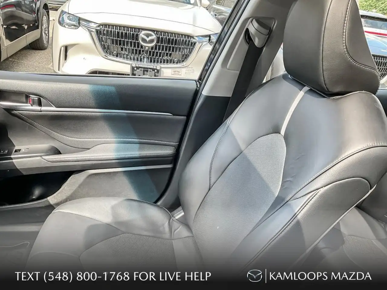 Toyota Camry снимка Toyota Camry