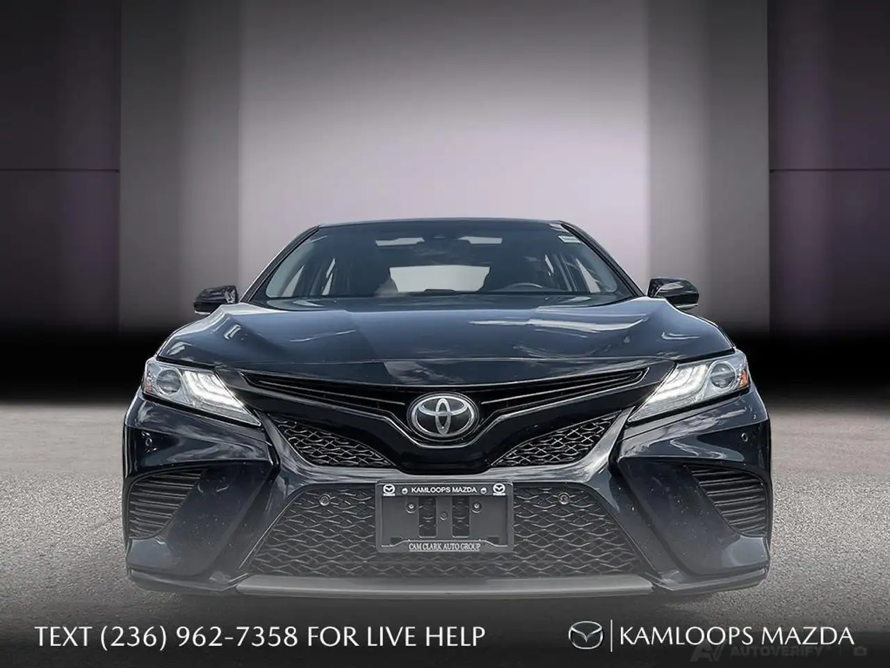 Toyota Camry снимка Toyota Camry