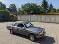 Mercedes-Benz 230 230 E Argent - thumbnail 4