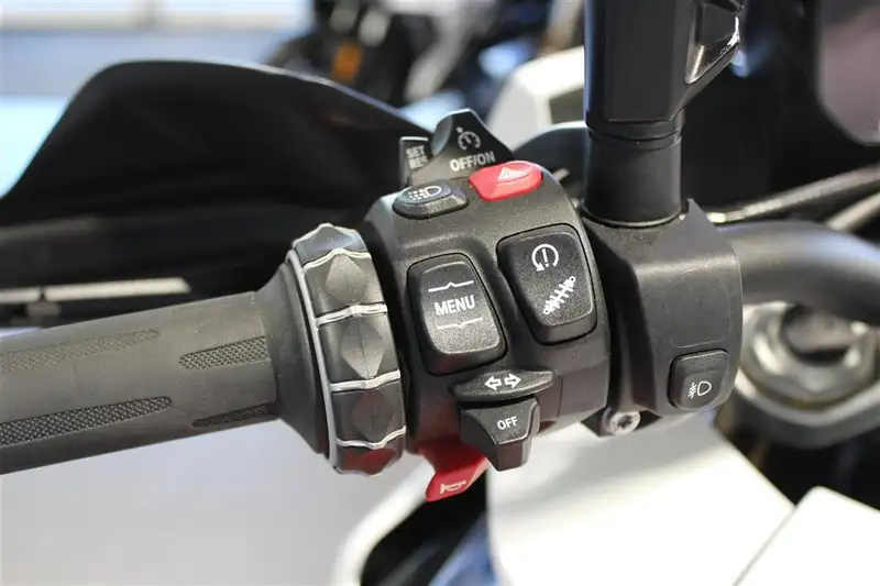 BMW S 1000 XR - foto 4