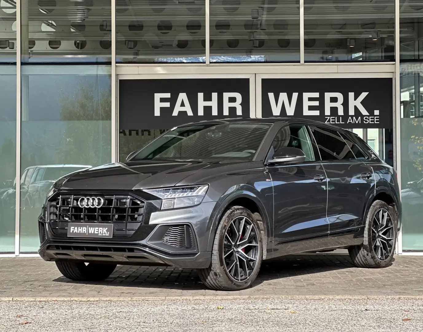 Audi Q8 50 TDI quattro Grau - 1