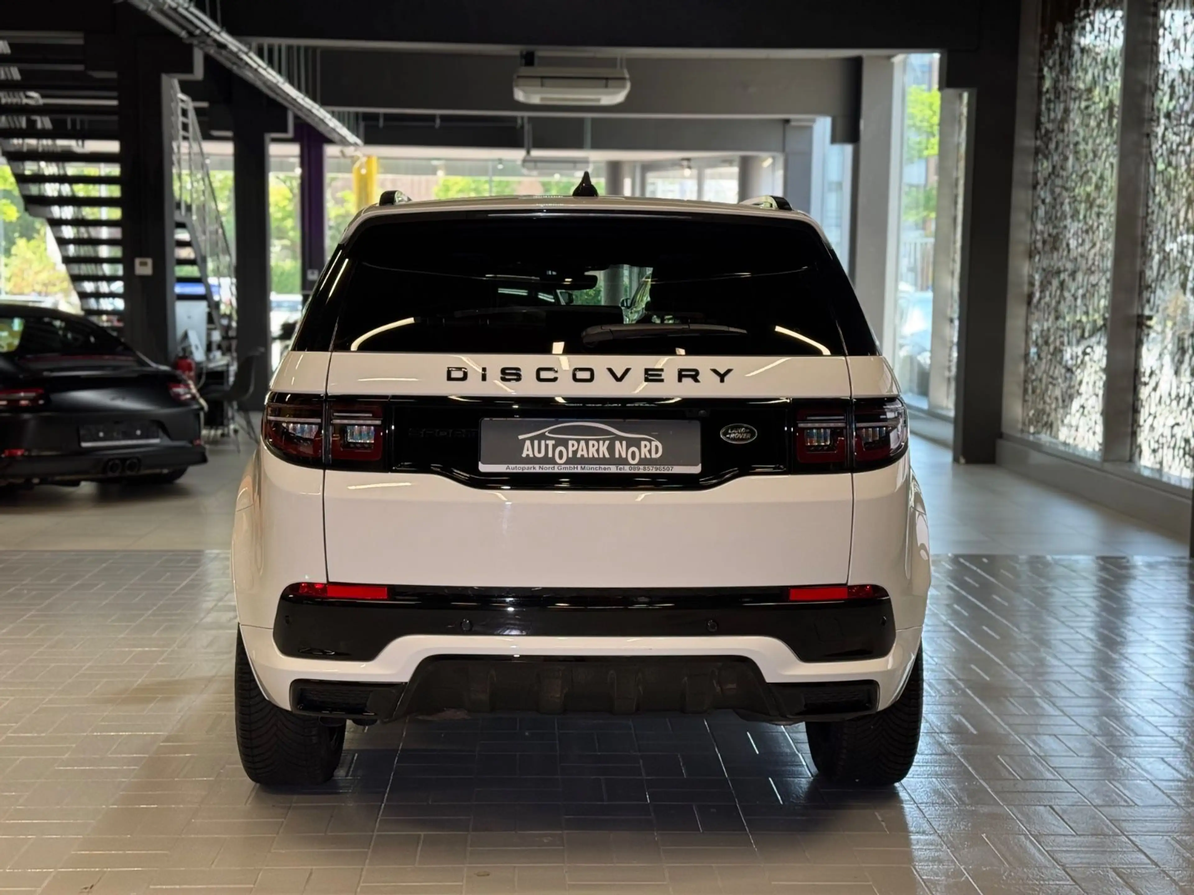 Land Rover Discovery Sport R-Dynamic SE AWD~PANO~HUD~LEDER — photo 6