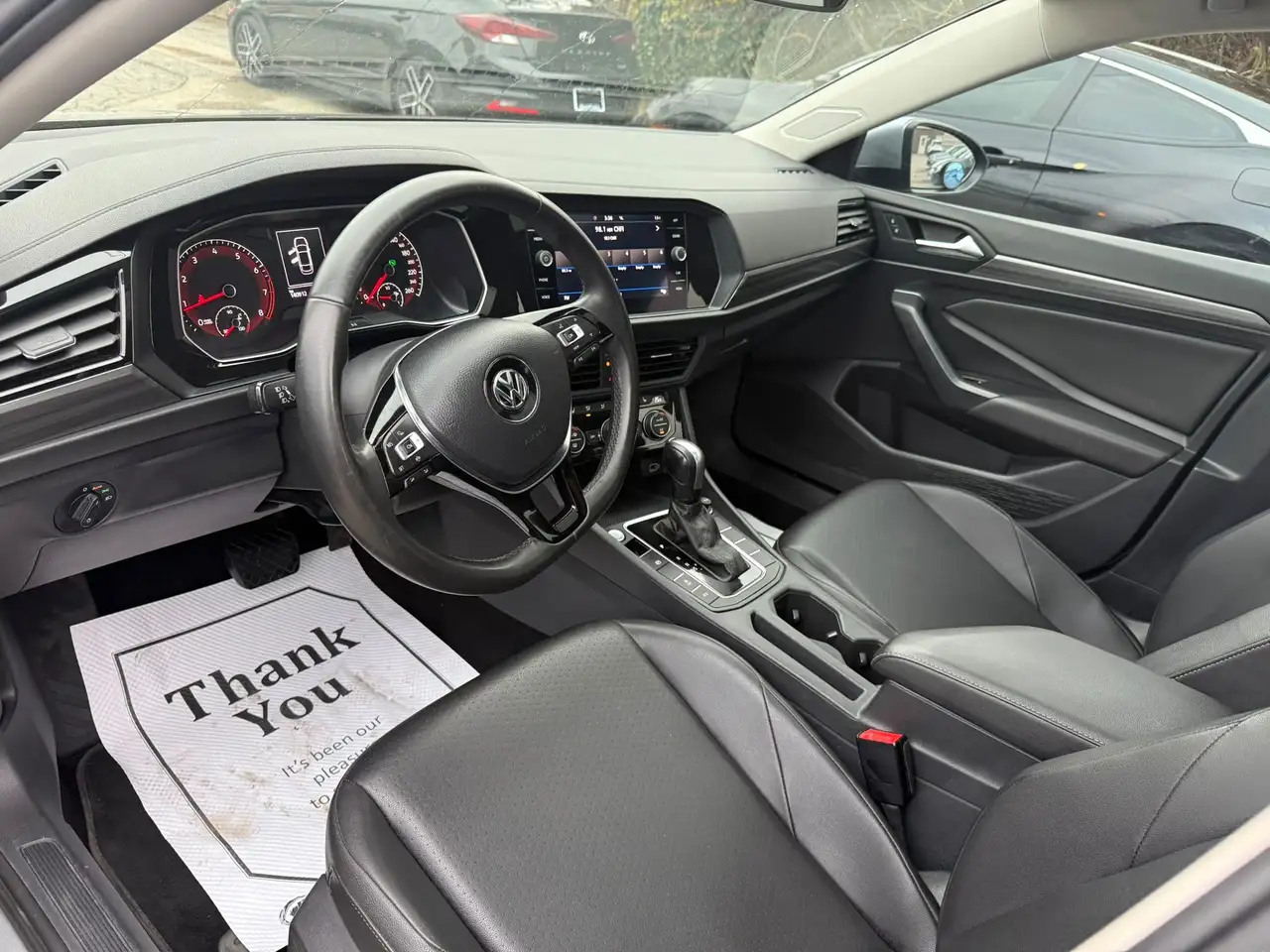 Volkswagen Jetta снимка Volkswagen Jetta