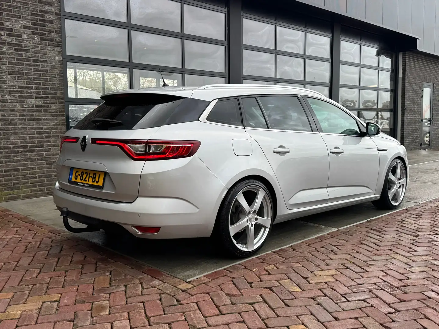 Renault Megane Estate 1.5 dCi GT-Line | Autm | Trekhaak | Navi | Gris - 2