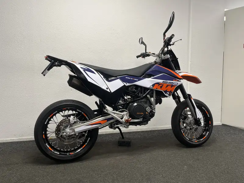 KTM 690 SMC - foto 5