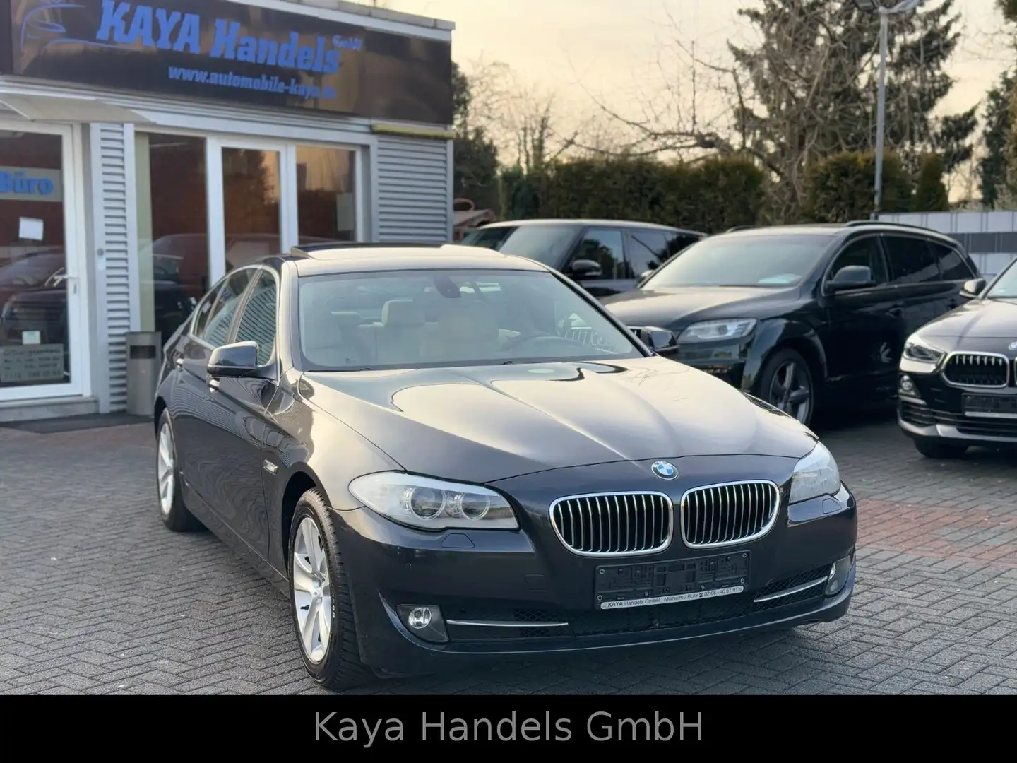 BMW 530 i Leder/Navi-Prof/Bi-Xenon/2.Hand Grau - 1