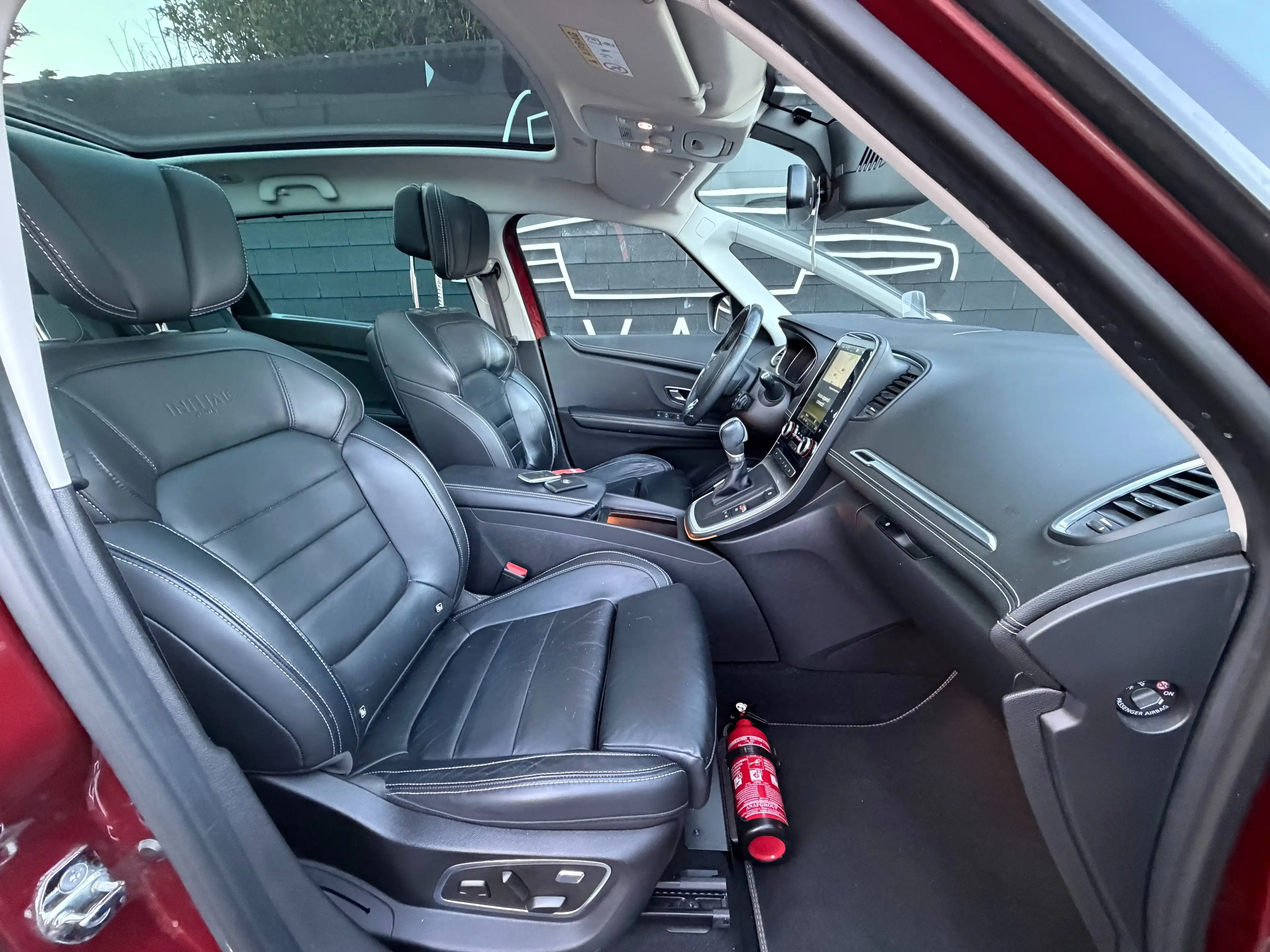 Renault Grand Scenic 1.33 TCe Initiale Paris EDC+BOITE AUTO+7 PLACES+FULL OPTI — photo 14