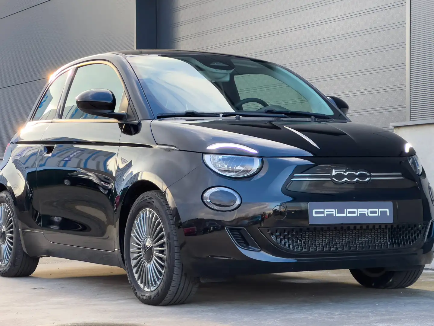 Fiat 500e 42kWh 'Icon' ✔Incl. 1 Jaar Garantie!! Noir - 1