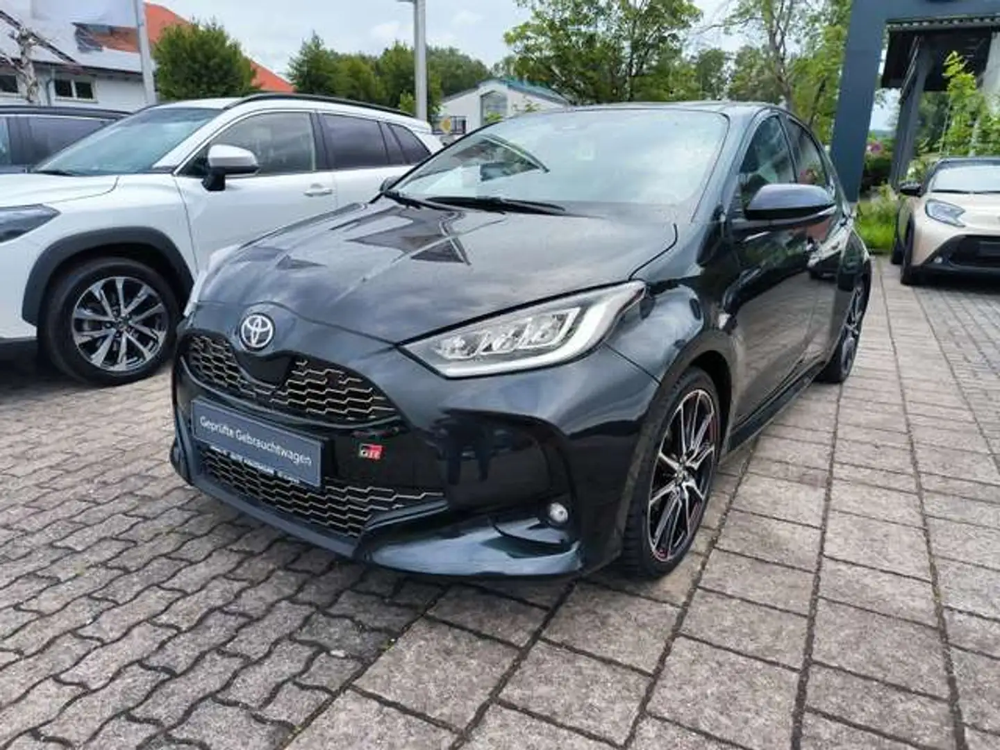Toyota Yaris Hybrid GR Sport Noir - 1