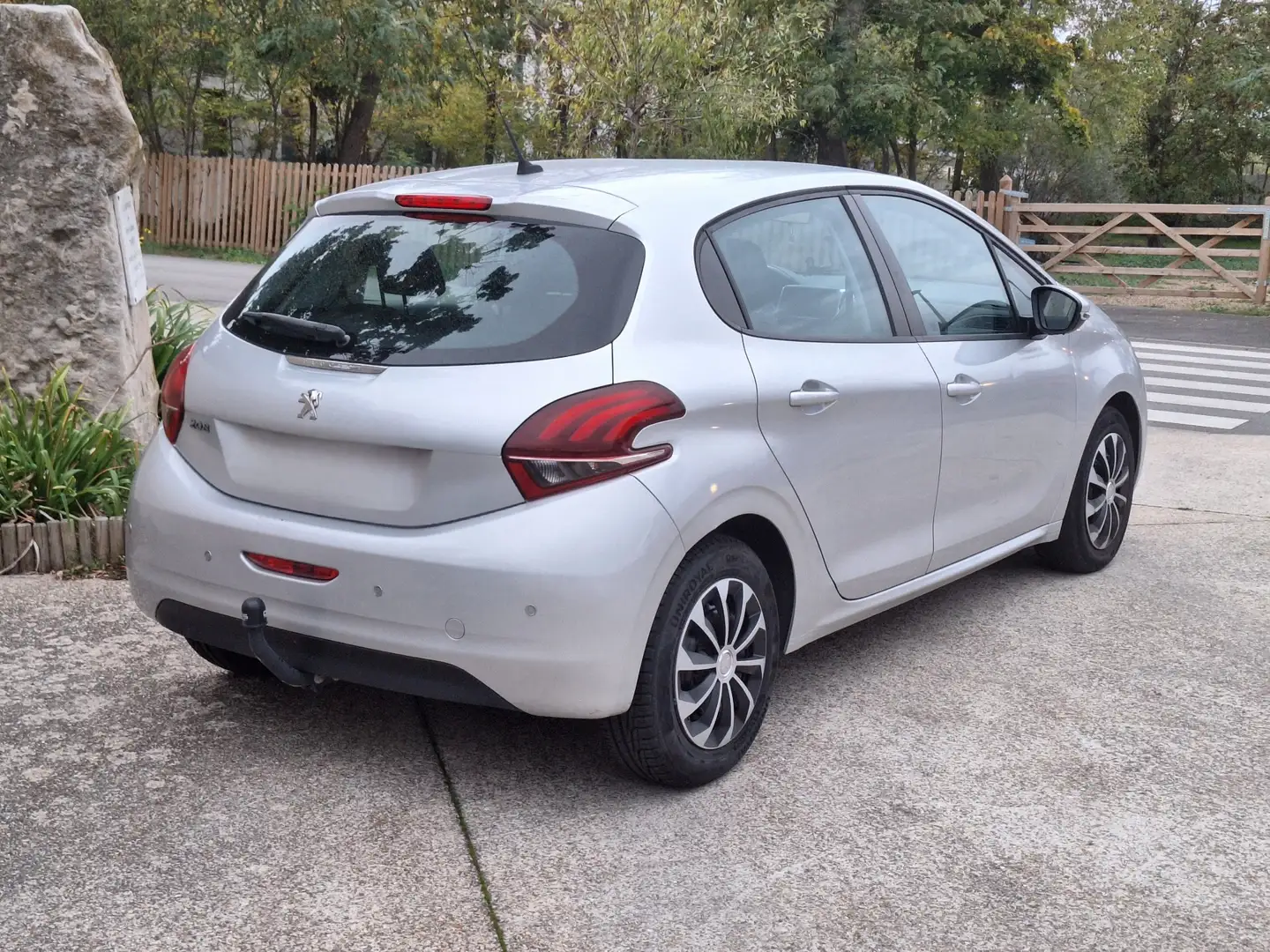 Peugeot 208 1.6 BlueHDi 75ch BVM5 Active - 1