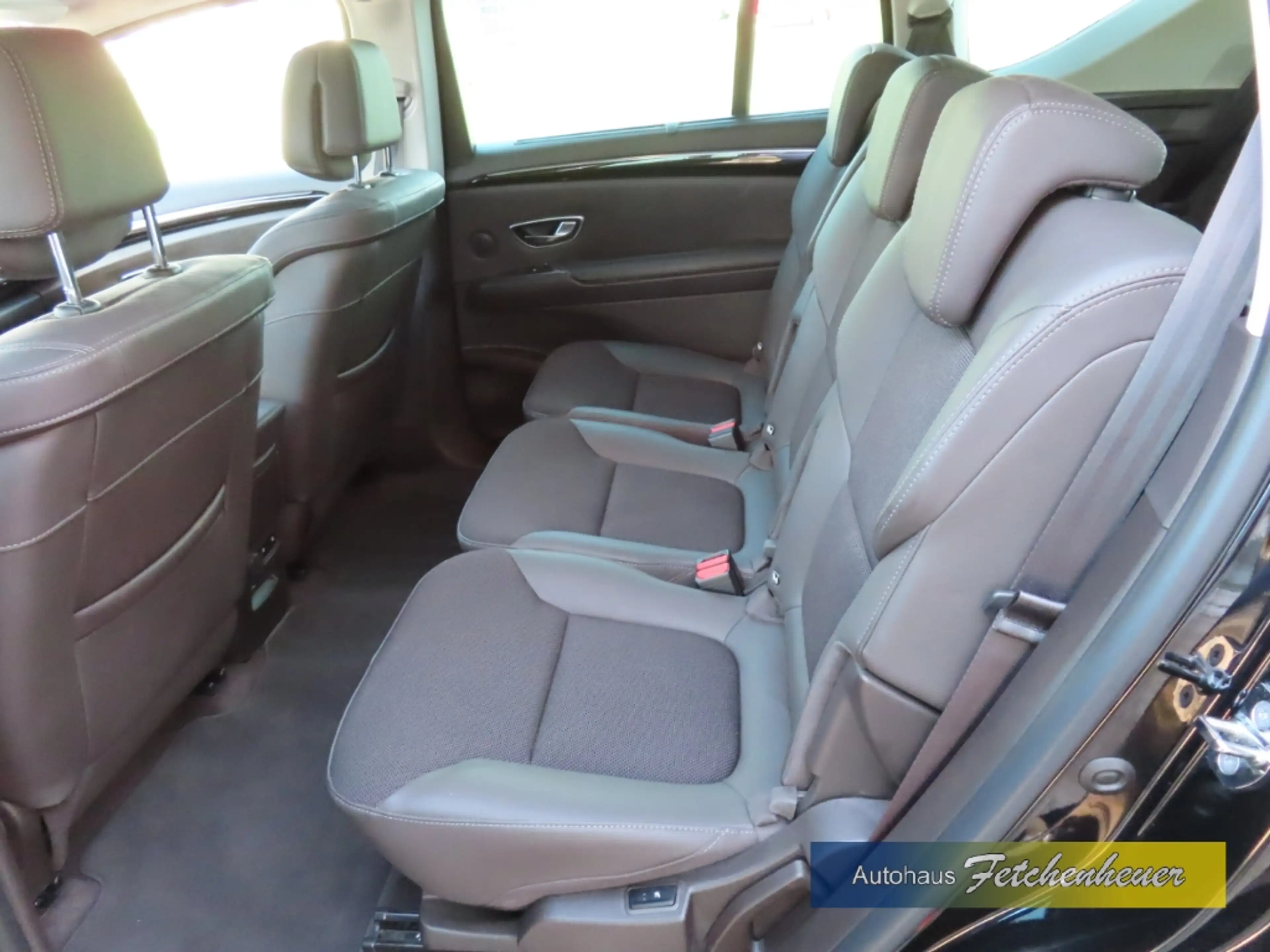 Renault Espace V Aut.  NAVI+LED+RFK+SHZ+TWA+TEMP+7Si+AHK — photo 10