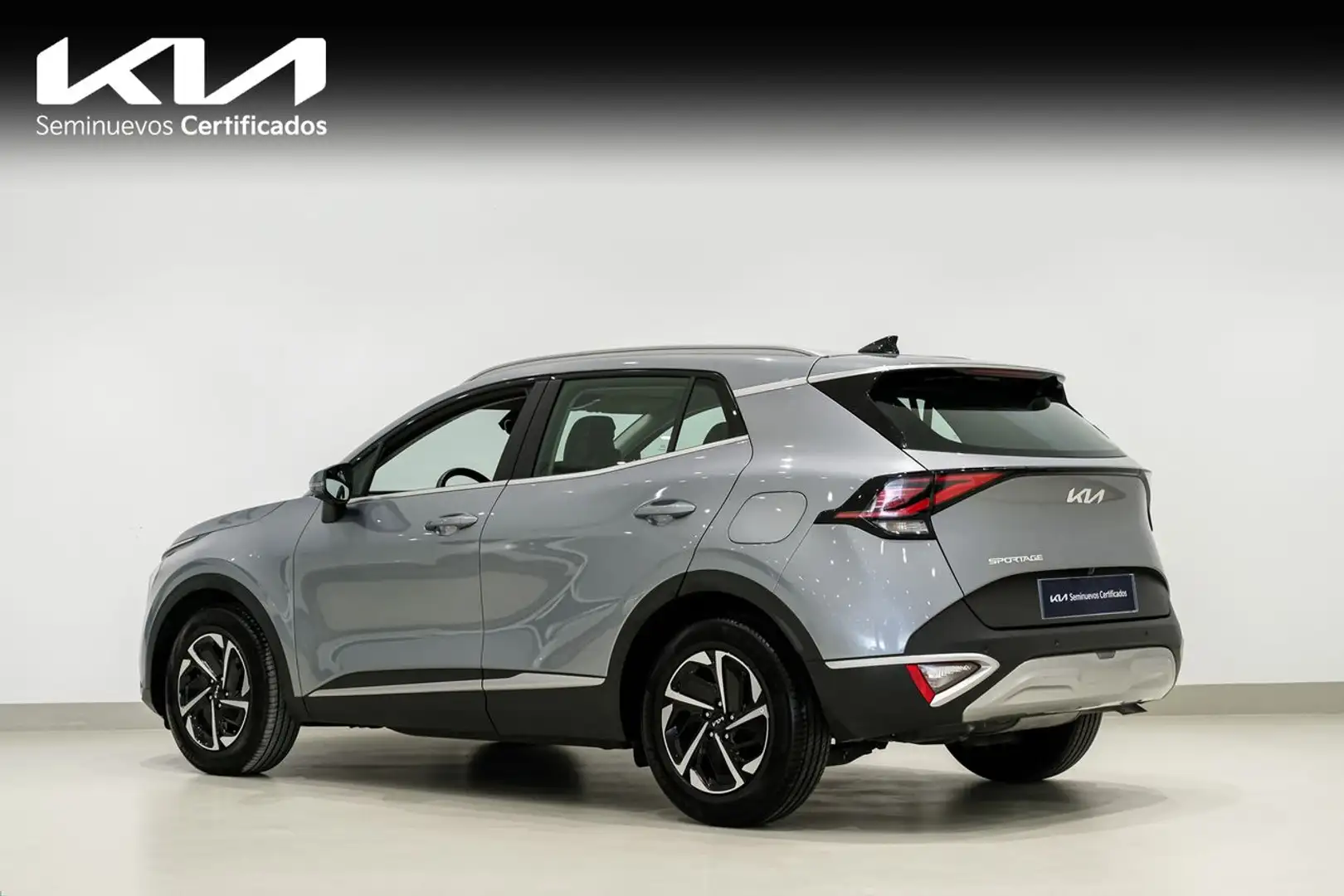 Kia Sportage 1.6 CRDi MHEV Drive 4x2 Plateado - 2