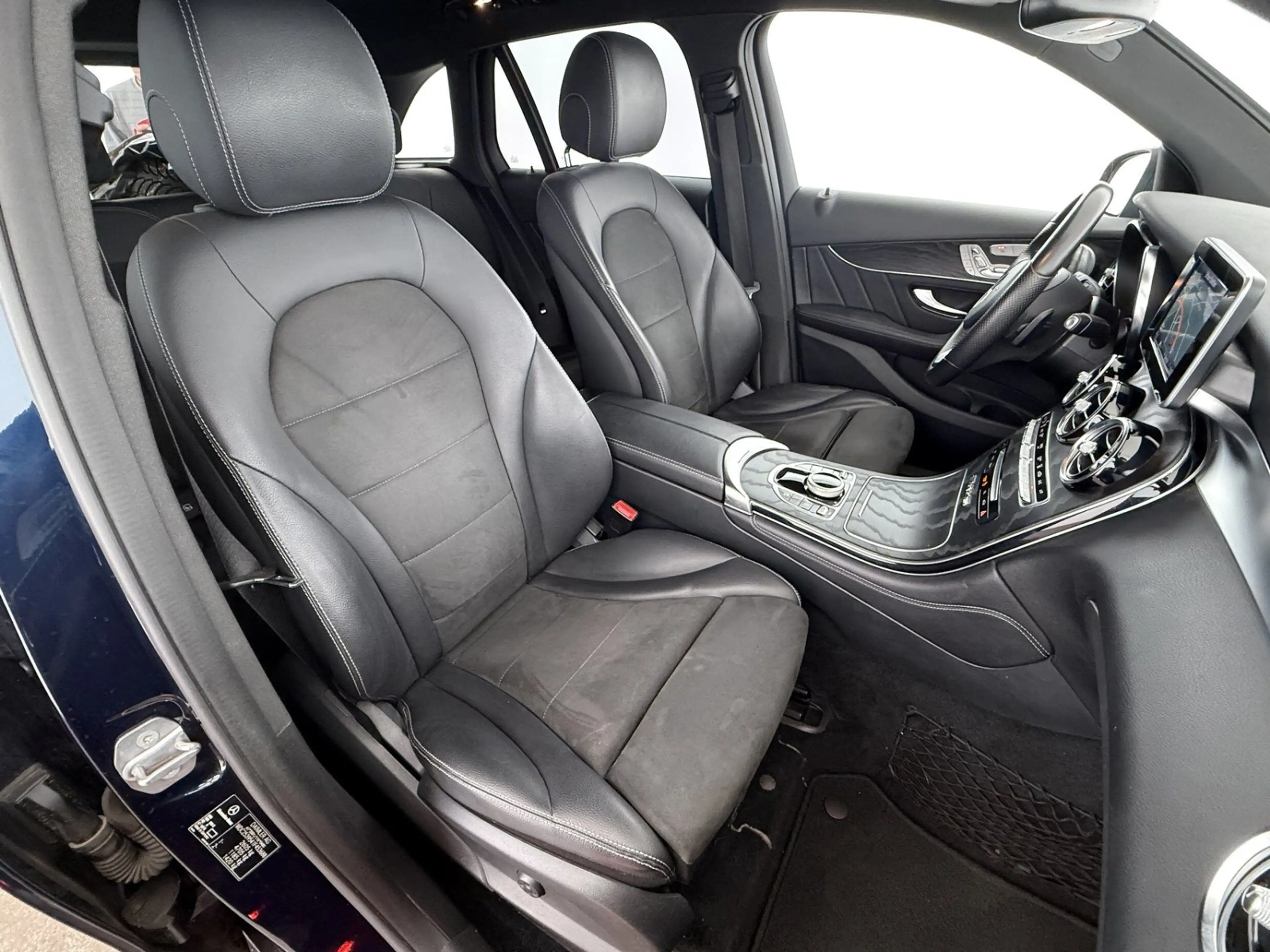 Mercedes-Benz GLC 350 e 4Matic AMG Line Aut LED 360-CAM LEDER — photo 15
