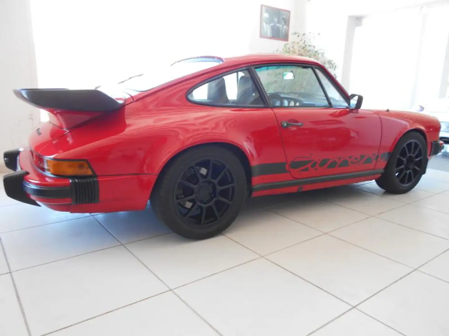 Porsche 911 SC 3.0 Rouge - 2