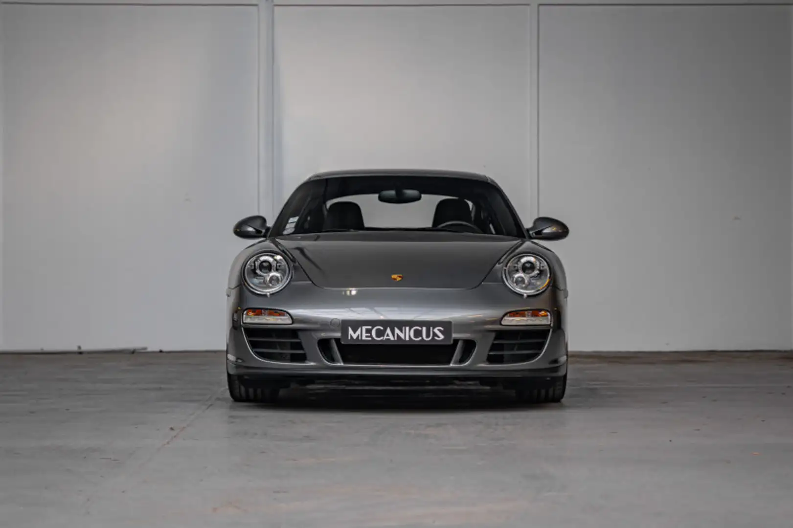 Porsche 911 *Porsche Exclusive* Gris - 2