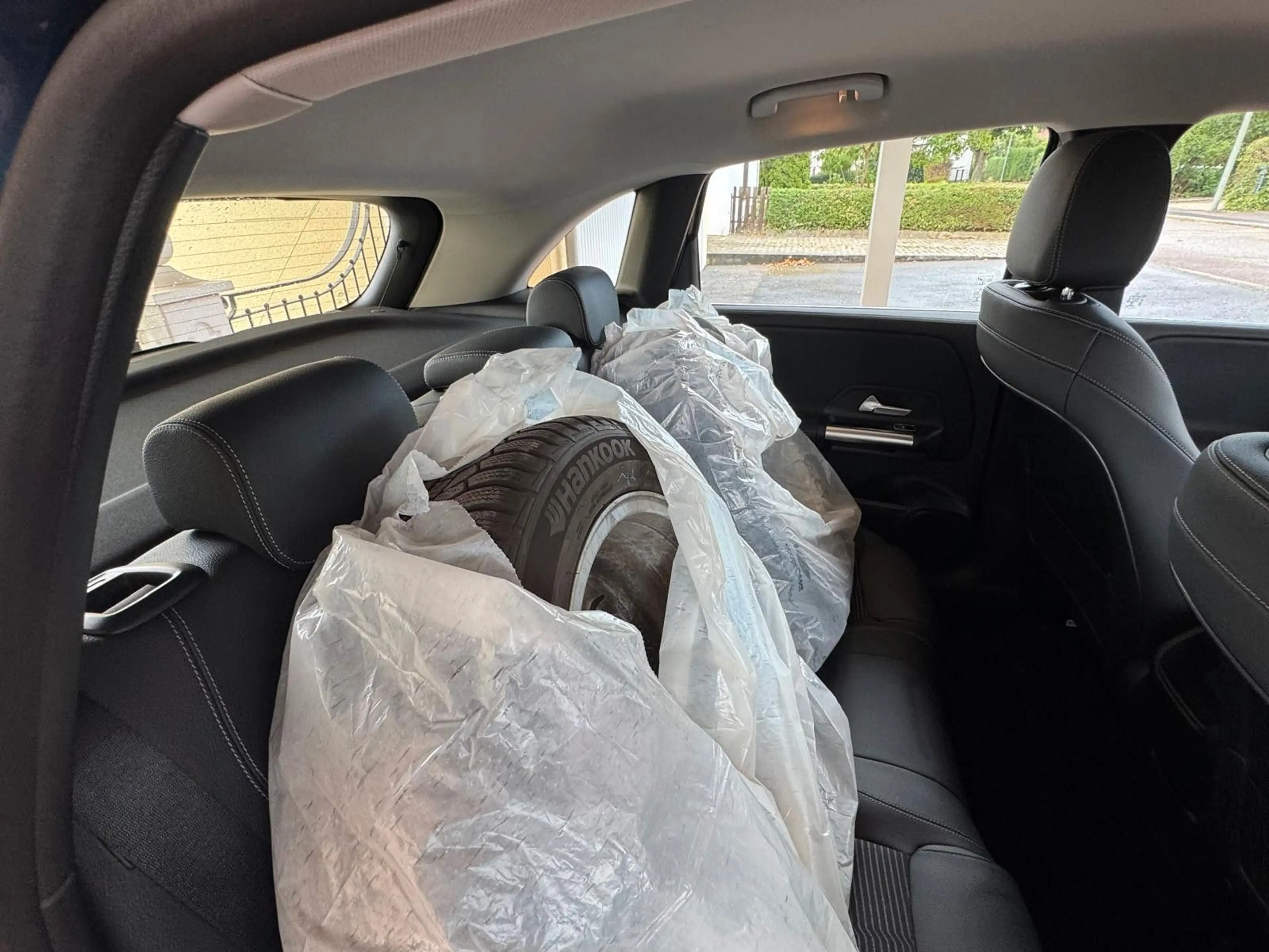 Mercedes-Benz B 220 D **ACC/VC/CAM/LED/NAVI/SHZ** — photo 13